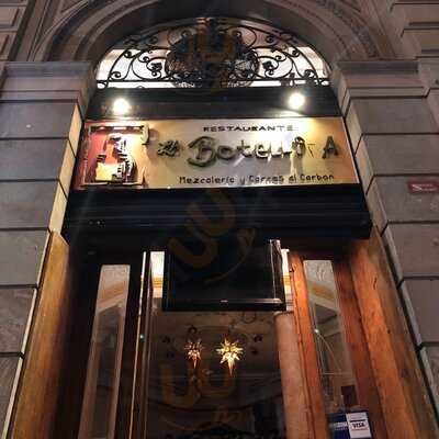 Cantina La Botellita