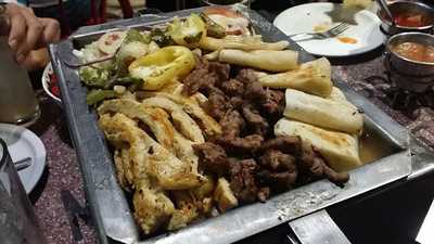 Picanas Y Espadas De Leon