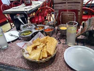 Picanas Y Espadas De Leon