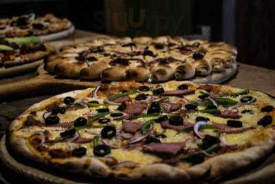 Rin Rin Pizza A La Leña Bar