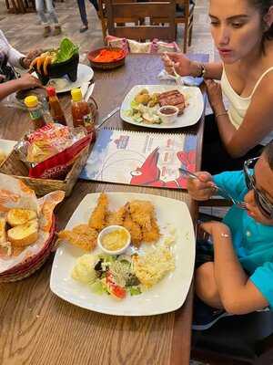 Mariscos El Torito La Marina