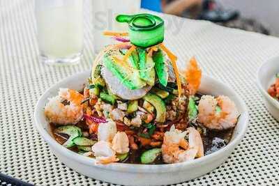 Sábalo Cocos Mariscos & Beer