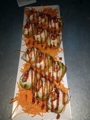 Kamikaze Sushi And Wings