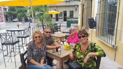 El 4to Beer And Burger Depot