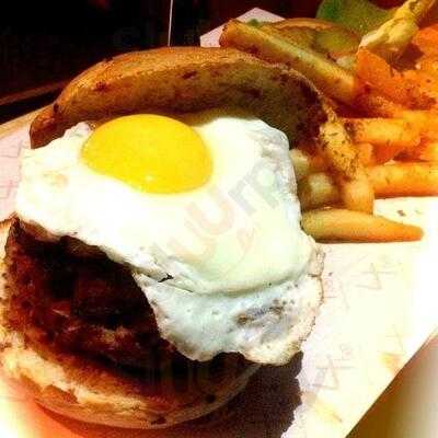 El 4to Beer And Burger Depot