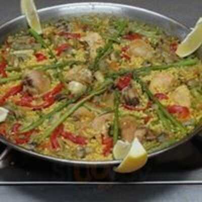 Sabores De Aqui Y De Alla