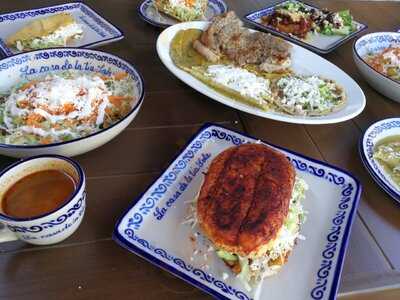 La Cenaduria De La Tia Lola