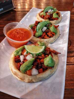 Buqui Bichi Brewing - Navarrete