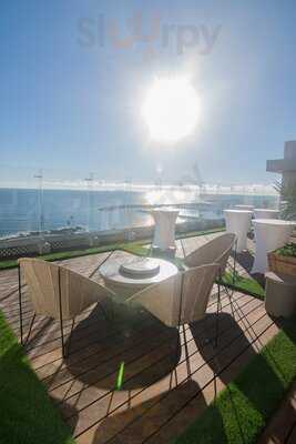 La Azotea Rooftop & Raw Bar