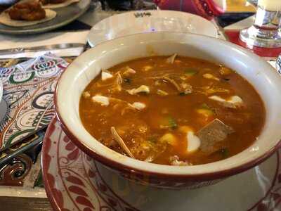 La Lupe Mariachi Y Chupe