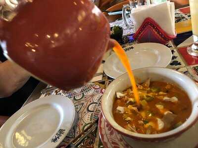 La Lupe Mariachi Y Chupe