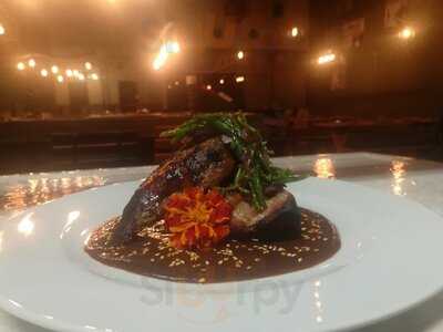 D'varios Tasting Room