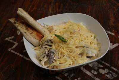 Rin Rin Pizza A La Leña