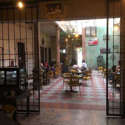 Cuatro 22 Café Y Gourmeteria