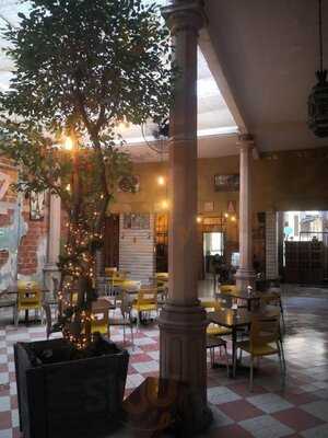 Cuatro 22 Café Y Gourmeteria