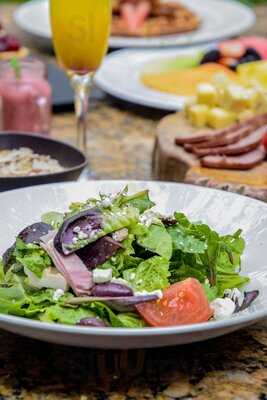 Acueducto Restaurant & Bar