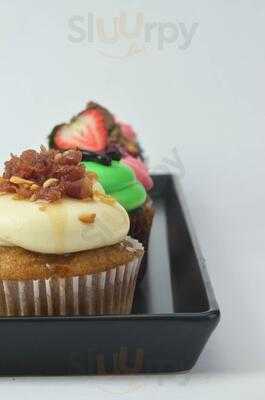 So Sweet Cupcakes & More