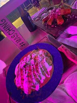 King And Queen Cantina