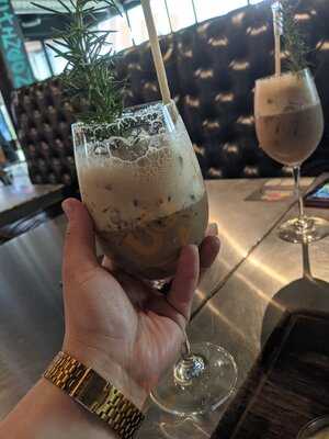 King And Queen Cantina