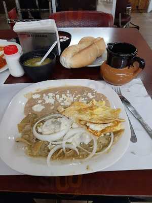El Manantial Desayunos Y Cenas