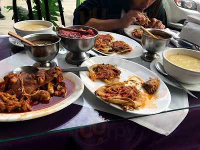 Antojitos Yucatecos Chichen