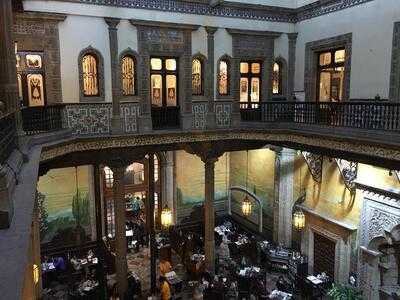 Sanborns De Los Azulejos