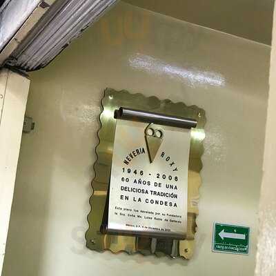 Neveria Roxy (condesa)