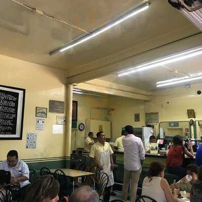 Neveria Roxy (condesa)