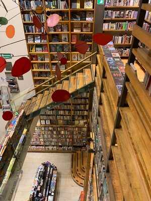 Cafebrería El Péndulo Roma.