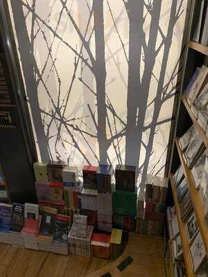 Cafebrería El Péndulo Roma.