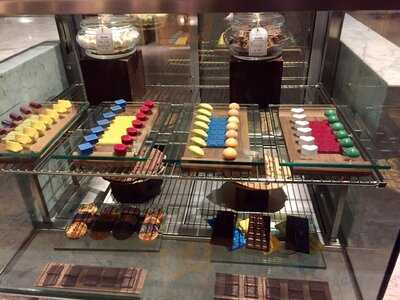 Amado Pasteleria Artesanal & Dulceria