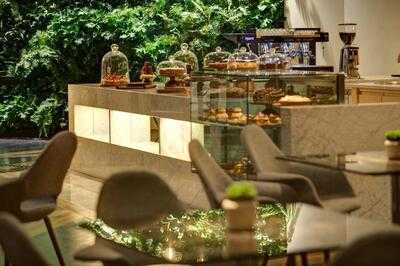 Amado Pasteleria Artesanal & Dulceria