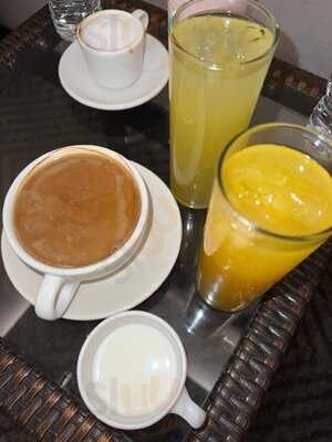 The Grand Lounge Elite