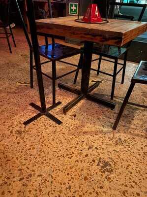 Pizza Del Perro Negro