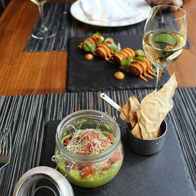 Madera Restaurante & Bar