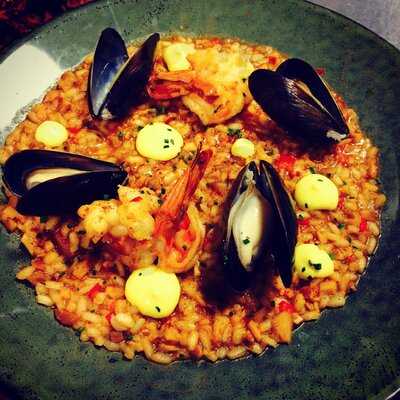 Madera Restaurante & Bar