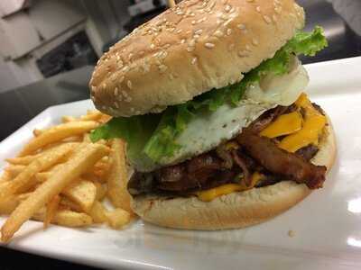 Los Canarios Perisur