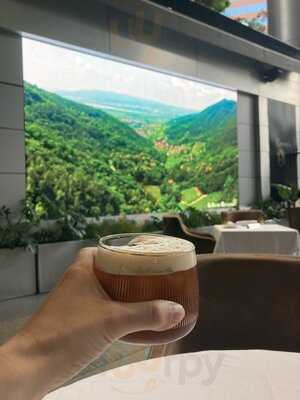 Auguri Kosher Trattoria