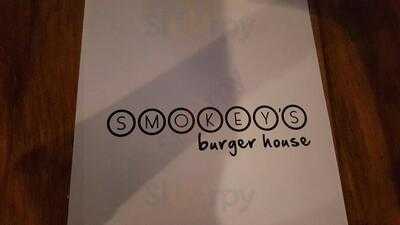Smokey's Burger House