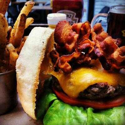 Smokey's Burger House