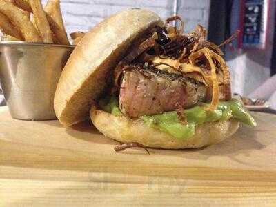 Smokey's Burger House