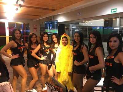 Hooters