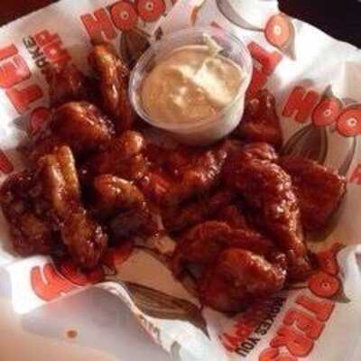 Hooters