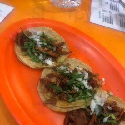 Taquería Los Chilangos