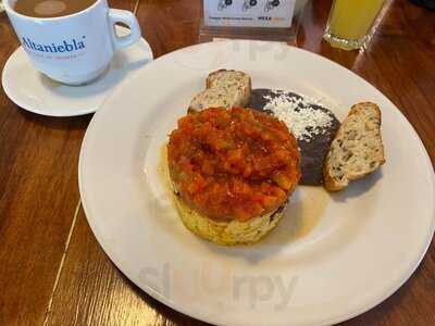 Alverre Café & Bistró