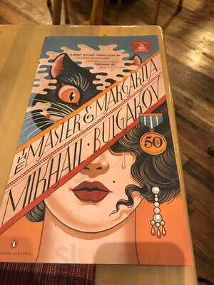 Cafebrería El Péndulo Perisur