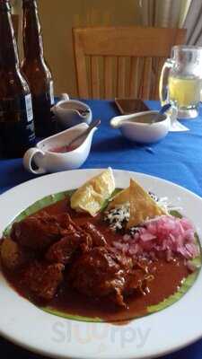 Los Almendros Insurgentes