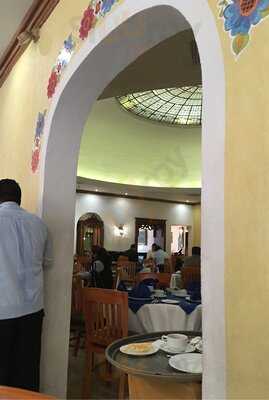 Los Almendros Insurgentes