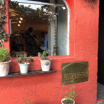 Lucrezio Di Pasta E Vino