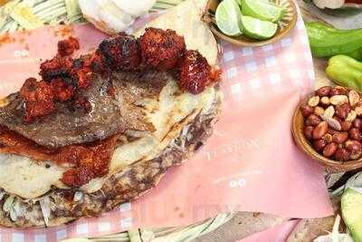 La Casa De La Tlayuda